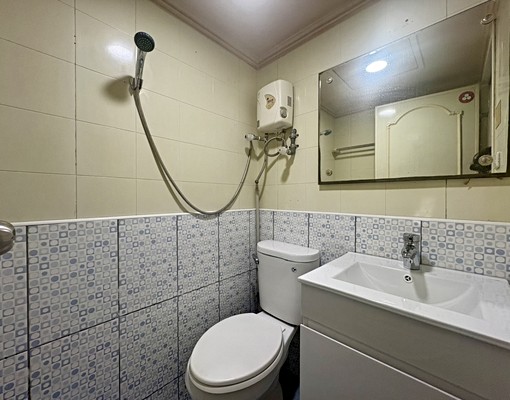 北區漢口曉明儷晶套房一卡皮箱入住~9800元含管 - Image 7