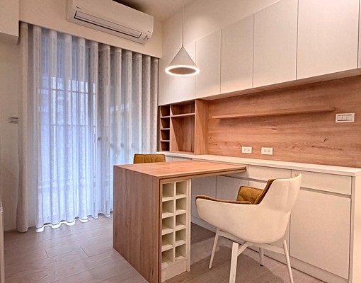 屋主自租,總太2020高樓裝潢平面車位高級家具家電全附屋況佳 - Image 5