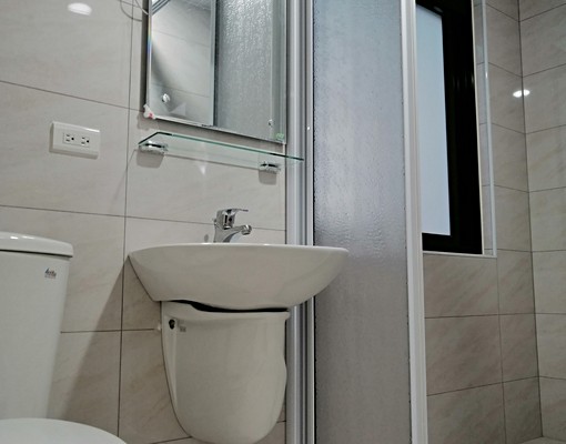 全新裝潢第一手入住,生活機能極佳,交通便利 - Image 7