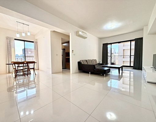 西屯帝璟大3房含車位,近逢甲、新光、朝馬 - Image 2