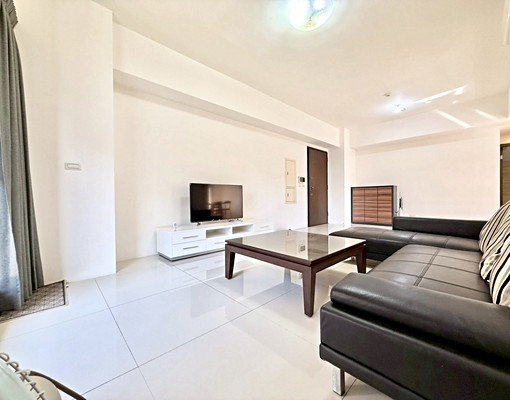 西屯帝璟大3房含車位,近逢甲、新光、朝馬 - Image 3