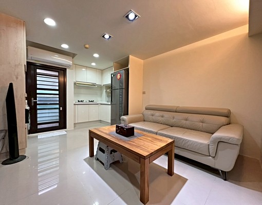 21000高鐵紐約裝潢美2房+汽車位/機車位/管理費 - Image 1