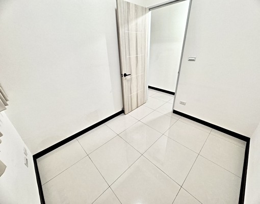 可租補戶籍🔥三房平車✨寵物可議✨高樓採光亮房🔥 - Image 8