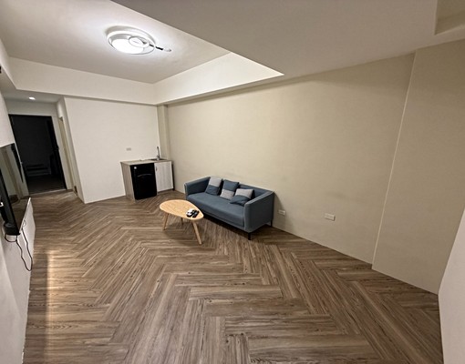 實拍近南清大大遠百稀有可租補可養貓新裝潢一房一廳陽台洗衣機 - Image 3