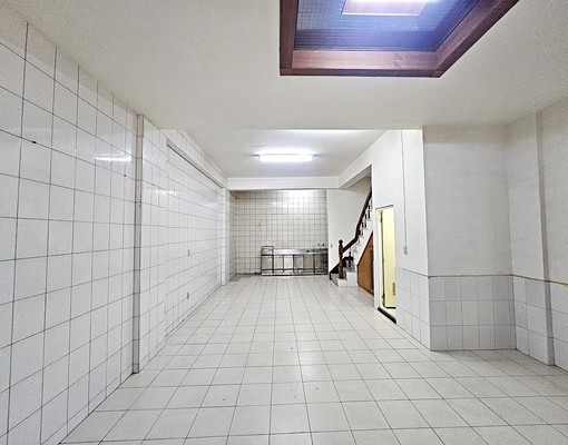 ★★★誠信小施🏠近大橋國中車庫透天 - Image 3