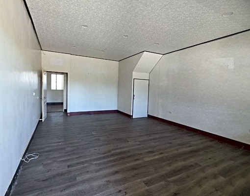 竹南近中華路百坪多功能透天 - Image 6