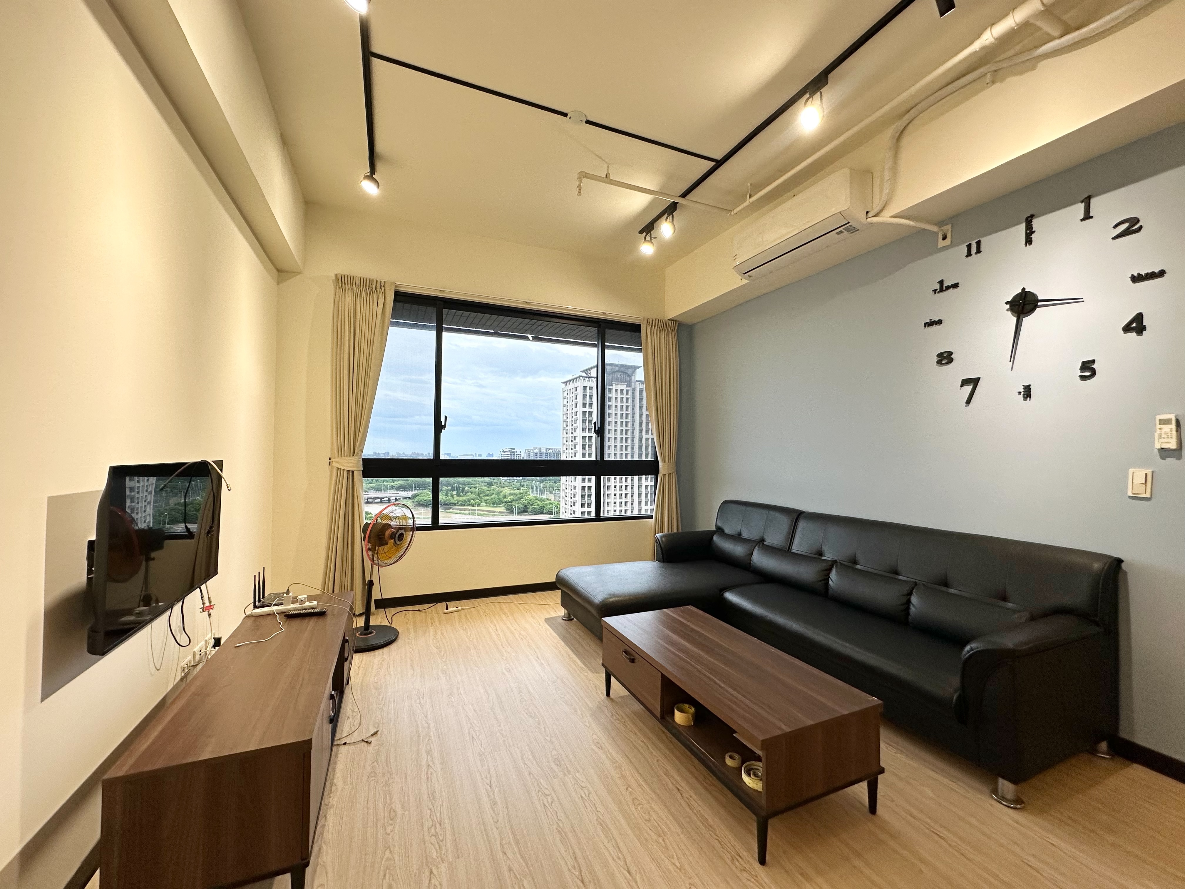 米妮專營🌈青埔🍓聯上世界🍓景觀3房雙車位