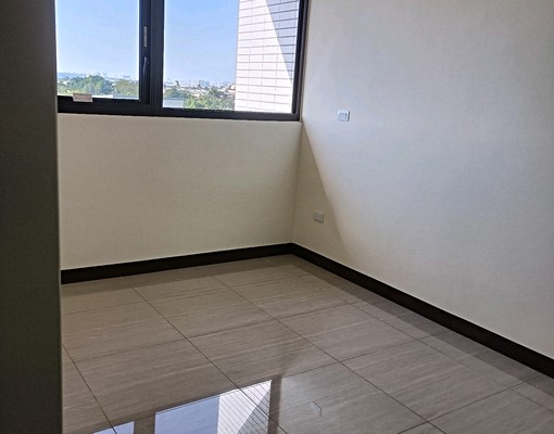 高鐵特區全新大二房(和紘大景閱) - Image 11