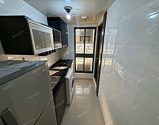 市政府站大遠百附近/優質社區三房休旅車位/可租補有泳池採光好 - Image 10