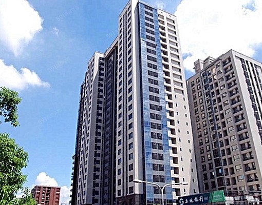 市政府站大遠百附近/優質社區三房休旅車位/可租補有泳池採光好 - Image 15