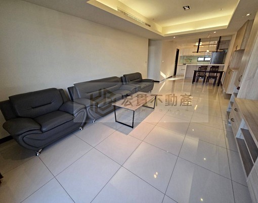 景觀視野樓層質感寬敞大四房間間採光附平面雙車位拎包入住 - Image 3