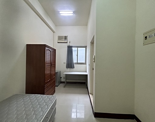 靠近彰師大/電梯套房/拎包可入住/免追垃圾車 - Image 5