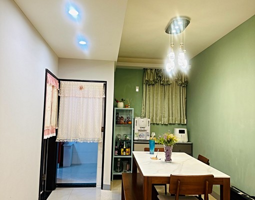 公寓二樓家具家電都有.免帶家具.上班合租亦可. - Image 11