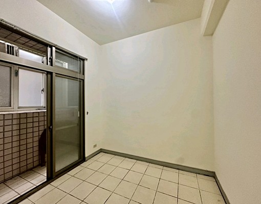 電梯三房可租補、可養寵 - Image 2