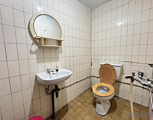 永康兵仔市場內透天黃金店住 - Image 7