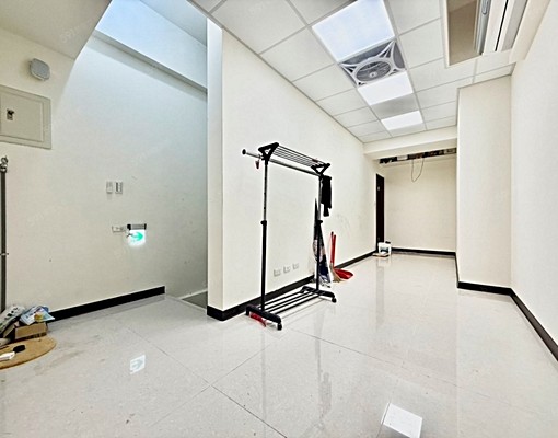 🦋高鐵新烏日✨自住。營業雙適用彈性兩房🐈可寵📍 - Image 5