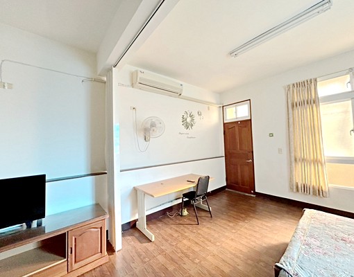 公園路延平國中大套房 - Image 3