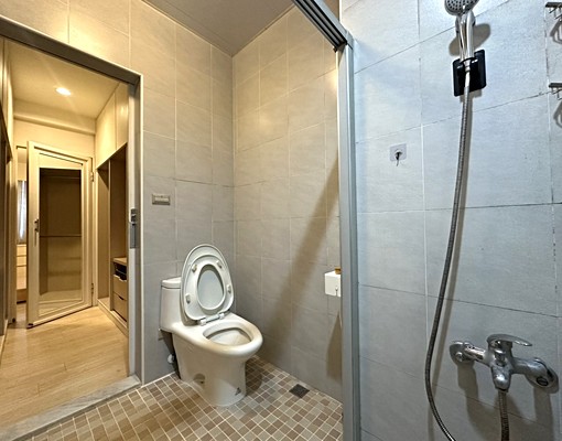 可租補✨免服務費✨近三重國小捷運機能四房⭐五泰阿亨 - Image 5