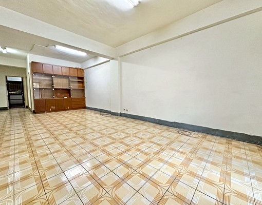 🎯北區親親戲院|超通風大三房|前後雙陽台。免管理費 - Image 5