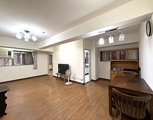 可租補★電梯採光4房★可寵物★免服務費★五泰小儀 - Image 2