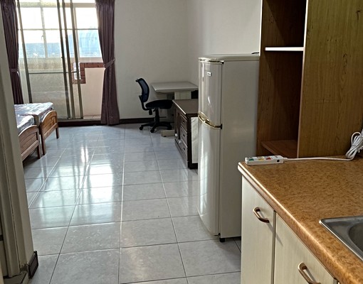 安全舒適獨立大陽台套房 - Image 12