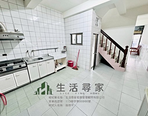 近四維國小❣️三房優質透天釋出✅可小寵💯門前平車‼️ - Image 7