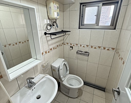 嶺東科大✨侘寂風✨全新整理✨可租補✔️可貓咪 - Image 5