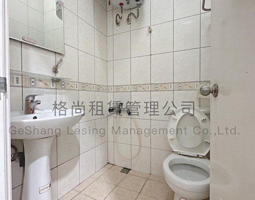 C金山街-木質電梯套房-嶄新家具 - Image 5