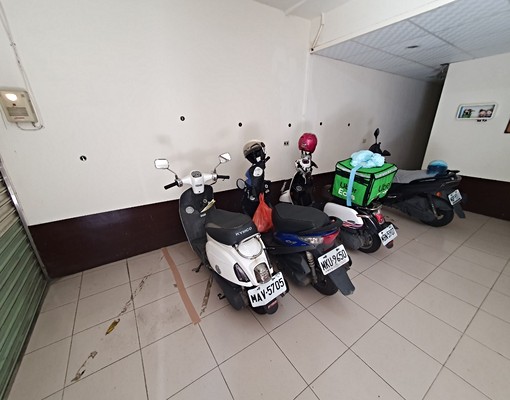 近台元科技精美套房(可租補) - Image 8