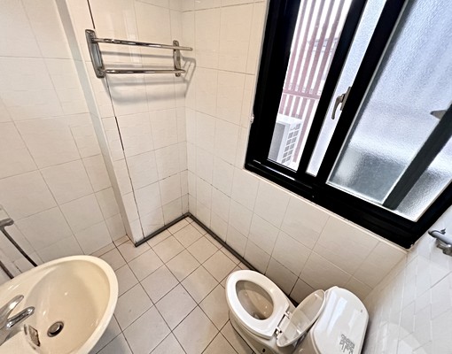 💡西屯室內機位💡陽台獨洗曬衛浴開窗💡近太原sogo - Image 9