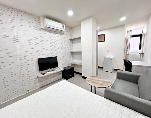 💡西屯室內機位💡陽台獨洗曬衛浴開窗💡近太原sogo - Image 1