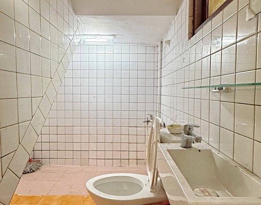 逢甲西屯市場國小/臨路透天爬梯2樓全新整修二房/可貓一層一戶 - Image 6