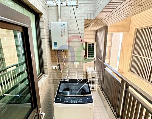 西屯中科國安一路【新杜拜】漂亮全配大兩房~平面車位可另租 - Image 15