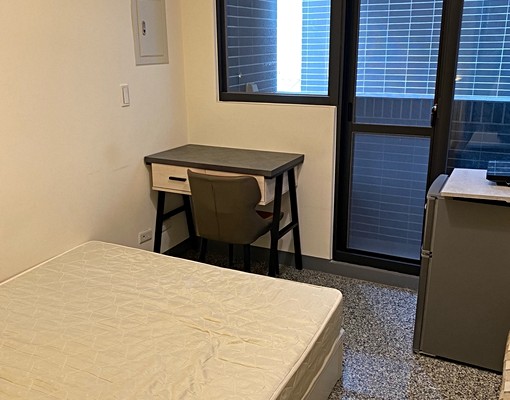 🎏逢甲青海獨洗曬『可短租可租補台電計費』🎏 - Image 1