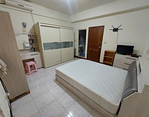 整棟五層/近園區8分/工研院2分/雙車位/五大房/可開伙 - Image 9