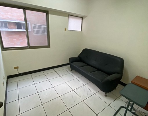 大墩家樂福大新國小旁/全新粉刷三房平車/可寵/特惠價 - Image 13