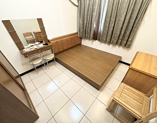 可租補入籍🔥40坪大三房💖間間採光✨平車可租✅ - Image 9