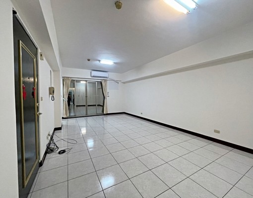 亞東醫院/府中站,超通風大空間,可入籍可租機械車位 - Image 2