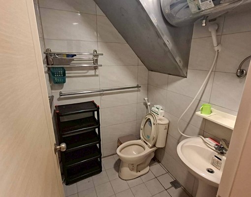 華新街🌸稀有低樓層可租補貓咪友善採光獨立套房/有垃圾代收 - Image 3