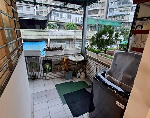 華新街🌸稀有低樓層可租補貓咪友善採光獨立套房/有垃圾代收 - Image 4