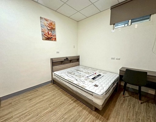 七張🏠全新裝潢採光通風/變頻冷暖家具齊全/裕隆城機能佳 - Image 2