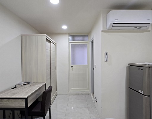 全新套房全新家電光線陽台近頂溪站生活機能佳 - Image 1