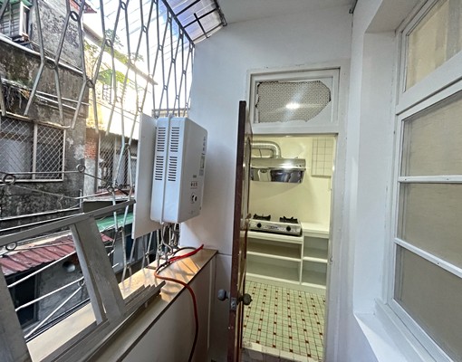 免仲介費交通便利乾淨明亮三房公寓可租補 - Image 10