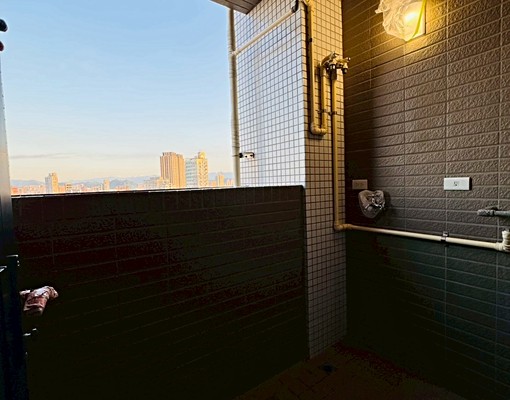 頂溪全新詠大賞正一房+可停休旅車位 - Image 7