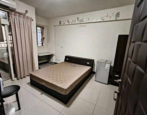 近頭份交流道陽台套房 - Image 1