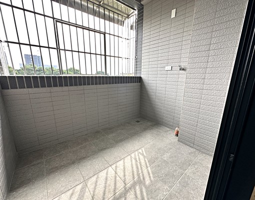 逢甲.中央公園.經貿園區.全新完工電梯設備全大陽台套房 - Image 14