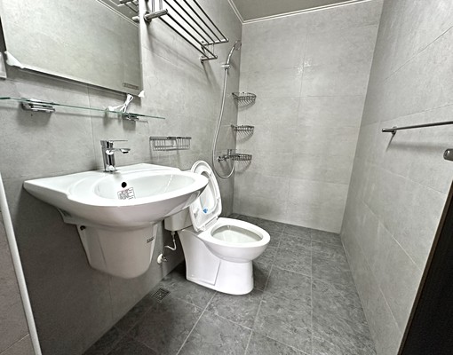 逢甲.中央公園.經貿園區.全新完工電梯設備全大陽台套房 - Image 15