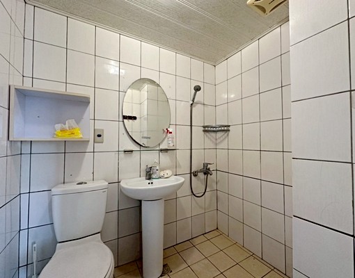 大同國中旁三房+平車美華廈 - Image 4