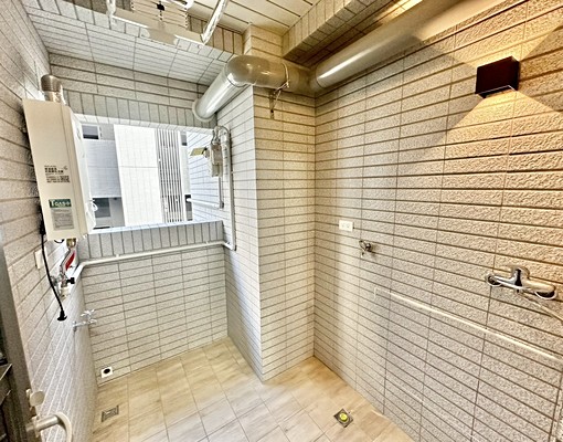 ✨東區LaLaport旁全新精美2房|含車位|可租補入籍 - Image 13