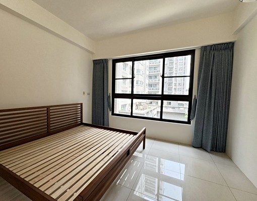 近公園河岸台科大重劃區四房平車家俱可附|附變頻冷氣全新裝潢 - Image 5